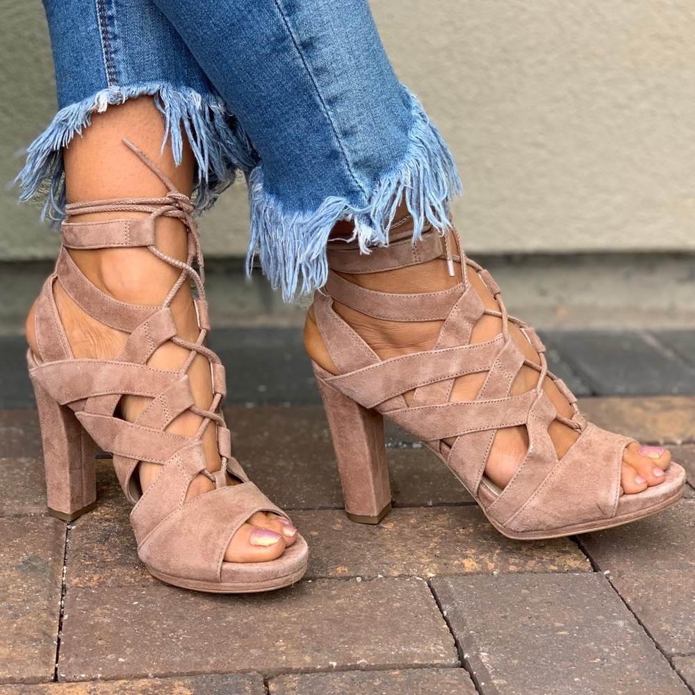 NIB Lace Up Gladiator Chunky Heel Platform Sandal - Picture 6 of 8